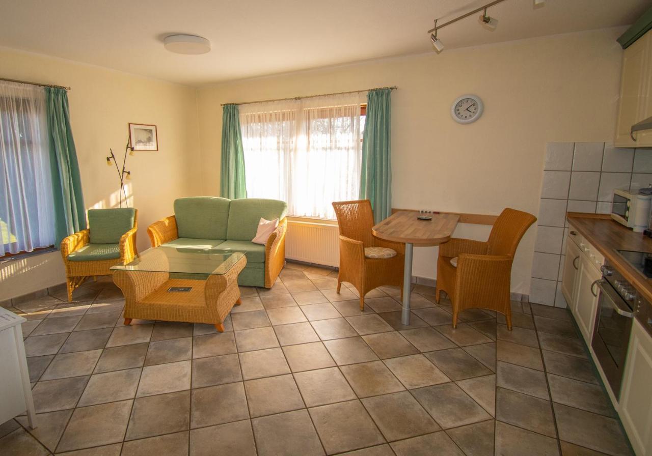 Inselhotel Kapitaen Tadsen / Amrum Nebel Extérieur photo